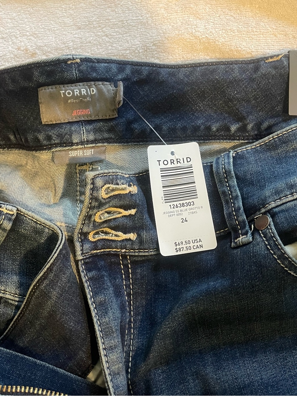 torrid Dark Wash Super Soft Jeggings - Blue